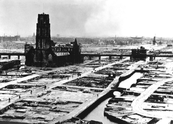 1280px Rotterdam Laurenskerk na bombardement van mei 1940 jpg US Defence Visual Information Center