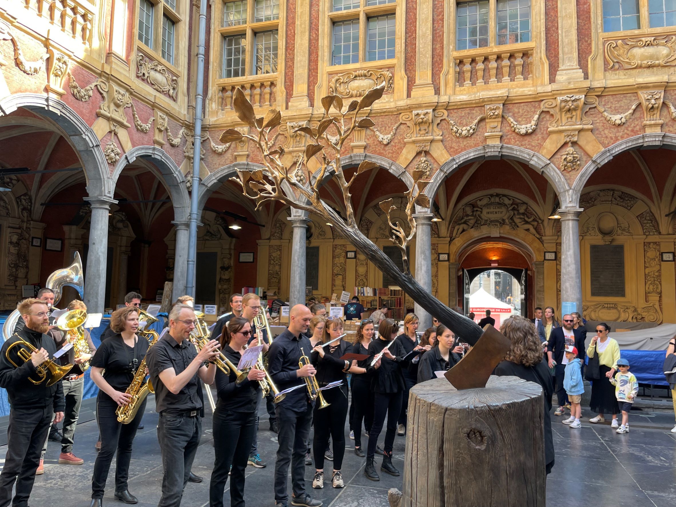 Bart Noels metamorphoses urbaines vieille bourse FA