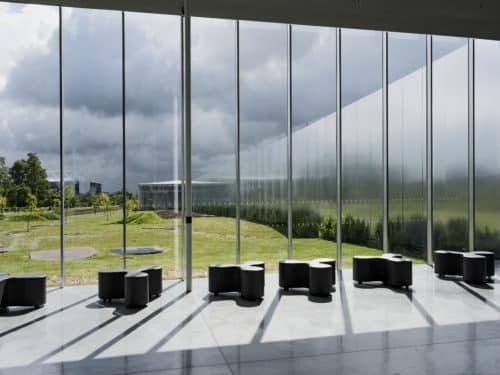 Intérieur et extérieur musée du Louvre Lens Philippe Chance