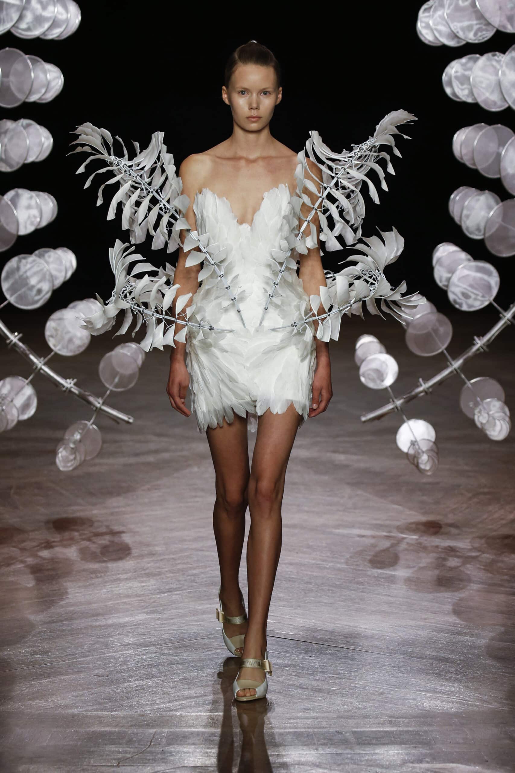 Irisvan Herpen AW1920 Look19