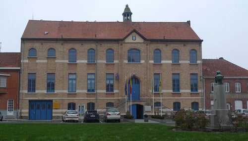 Stadhuis Mesen Foto Eelkje Vanderhispallie