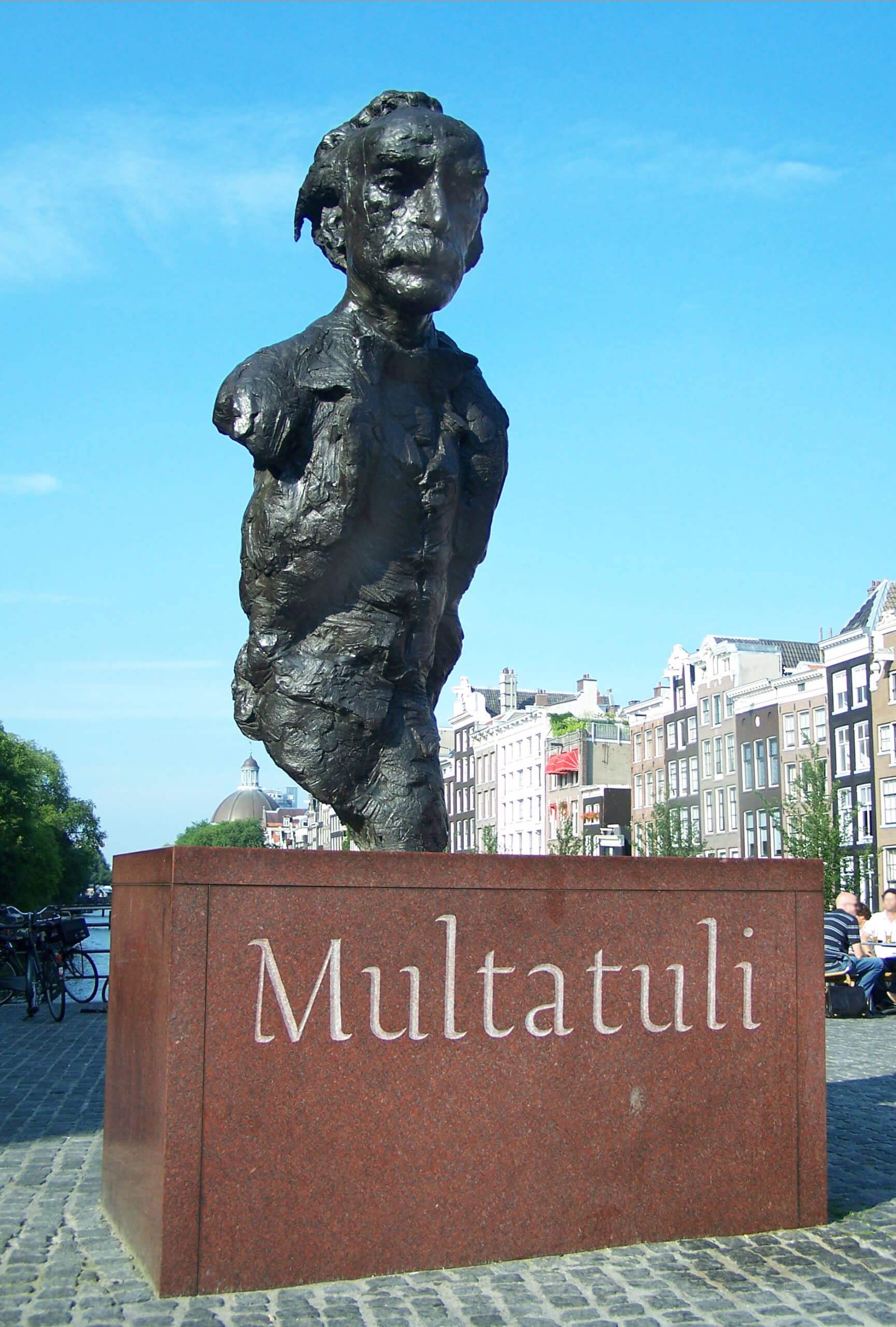 Standbeeld Multatuli in Amsterdam