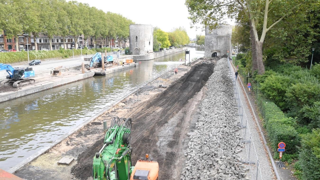 Werken op de Schelde in Doornik