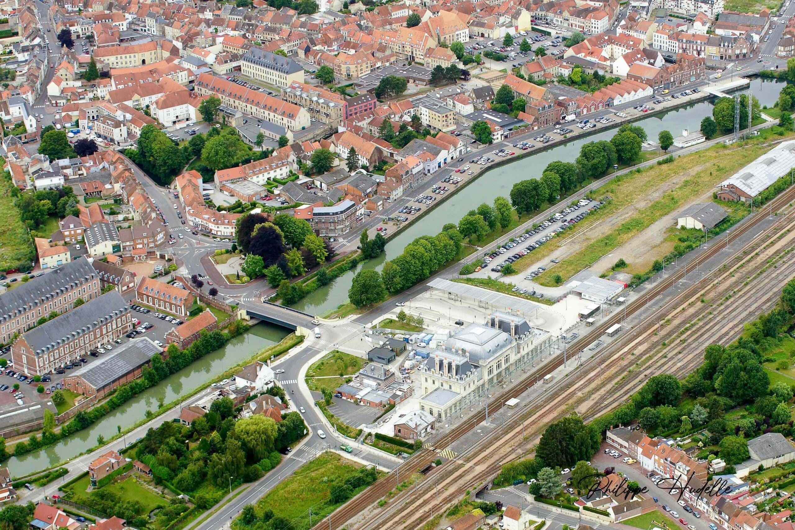 La gare de Saint Omer et la quartier flamand intra muros c Philippe Hudelle